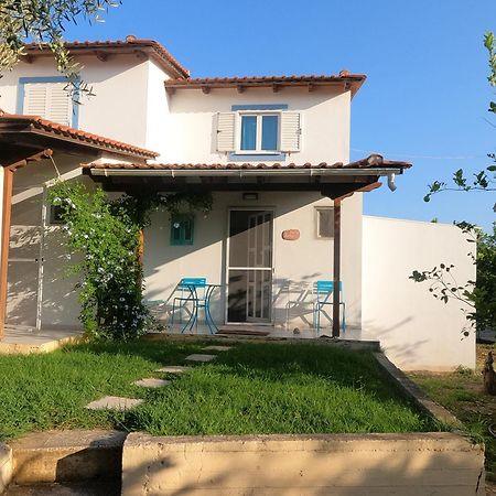 Spiti Ostria Villa Aigio Exterior photo